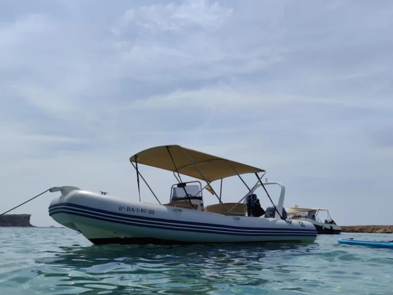 Bootverhuur Sitges goedkoop Medline 2 