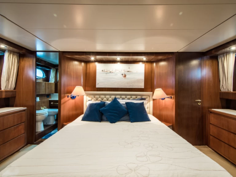 Huur een San Lorenzo San Lorenzo 72 in Port Camille Rayon