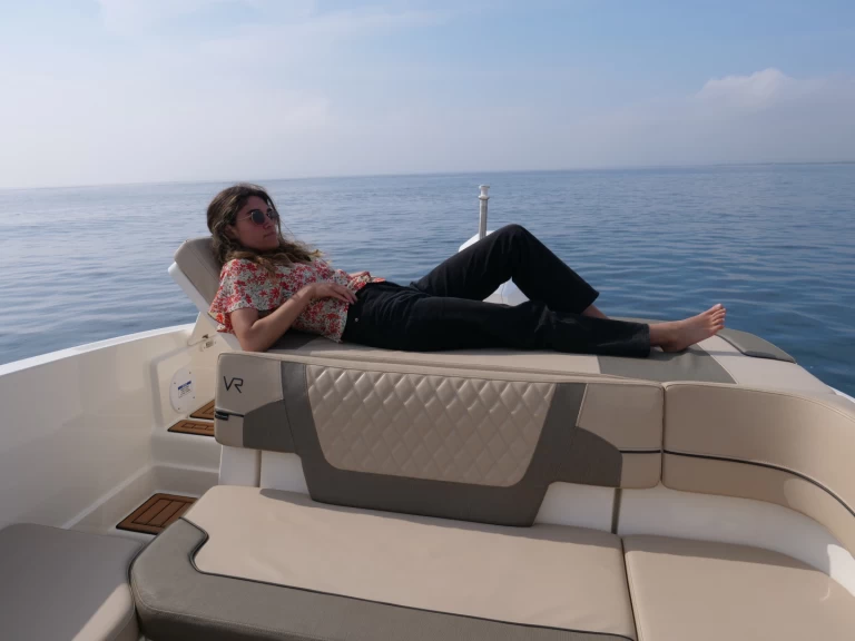 Jachthuur in Empuriabrava - Bayliner VR6 OB via SamBoat