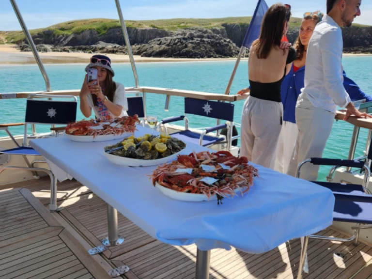 Huur Motorboot met of zonder schipper Targa in Vannes