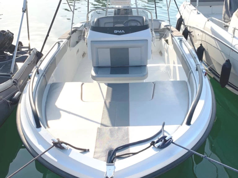 Jachthuur in Cogolin - Bwa BWA BMA X199 via SamBoat