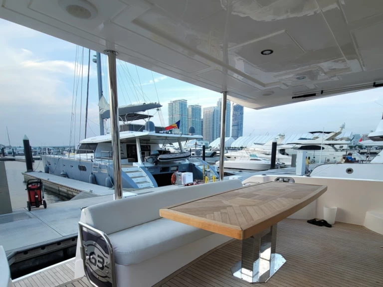 Bootverhuur Gulf Craft - Majesty Yachts Refit 2023 in Dubai Marina via SamBoat