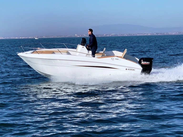 Bootverhuur Valencia goedkoop Ax-600 Open