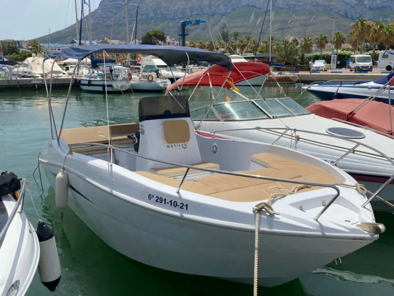 Astilux Ax-600 Open te huur van particulier of professional in Valencia
