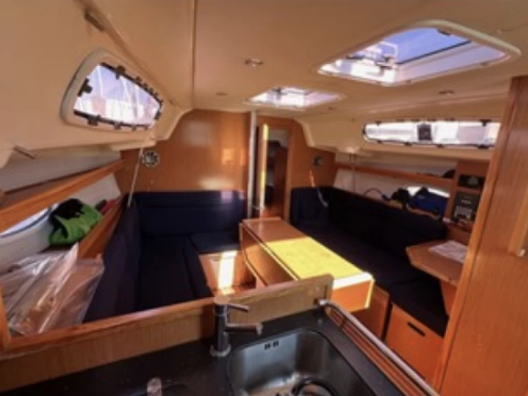 Jachthuur in Lemmer - Bavaria Bavaria 35 Cruiser via SamBoat