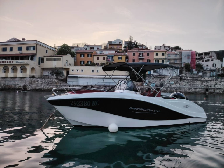 Huur een Barracuda 545 in Rabac