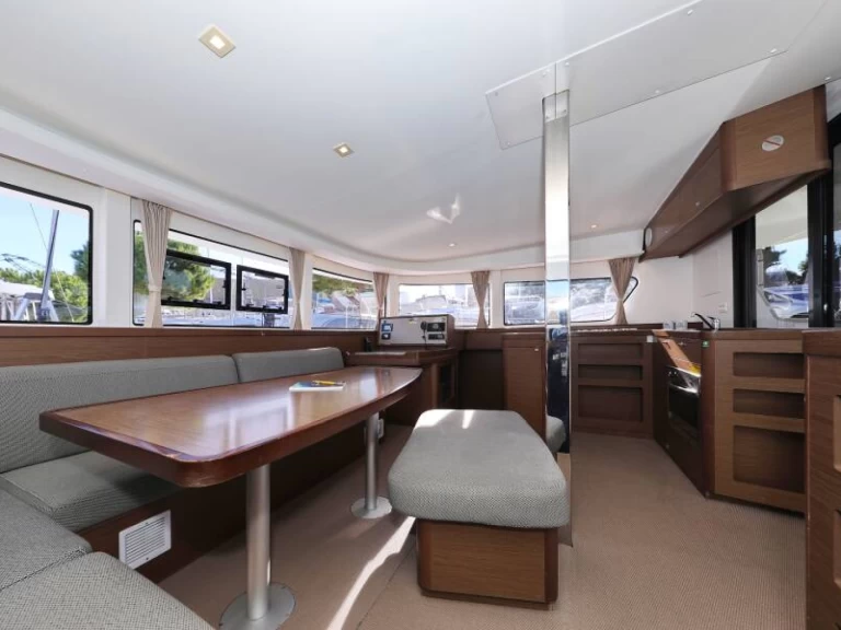 Lagoon Lagoon 42 te huur van particulier of professional in Le Marin