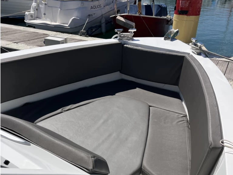 Huur een Matrix 21 in Puerto Altea