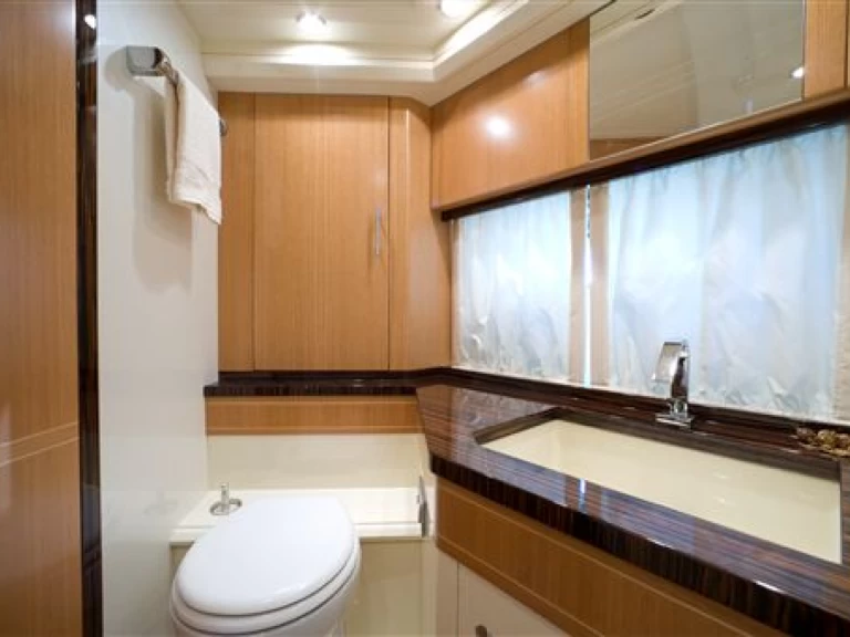 Bootverhuur Cantieri di Sarnico, Italy  65 in Marina di Portisco via SamBoat