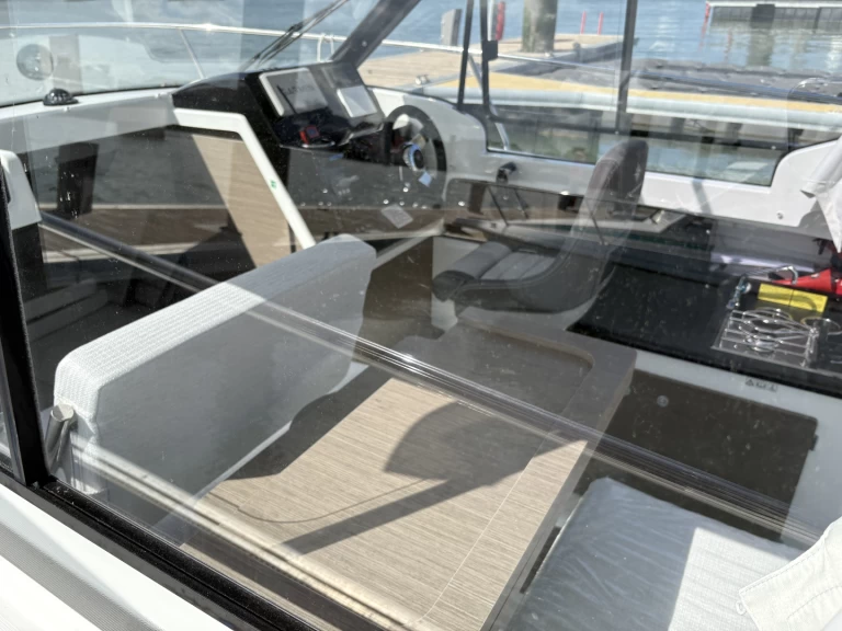 Bootverhuur Jeanneau Merry Fisher 695 series2 in Ouistreham via SamBoat