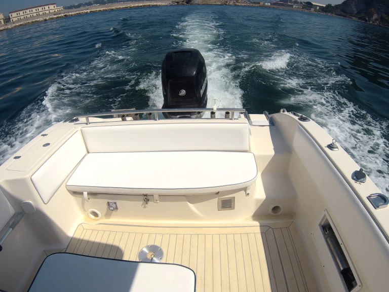 Motorboot te huur in Napels voor de beste prijs