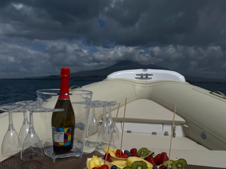 RIB te huur in Sorrento voor de beste prijs