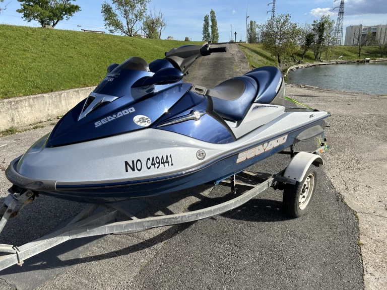 Verhuur Jet Ski in Belleville-en-Beaujolais - Sea-Doo Gtx 4 tec limited