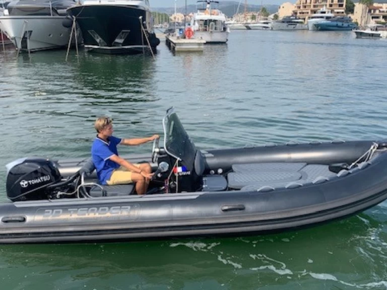 RIB te huur in Cogolin voor de beste prijs