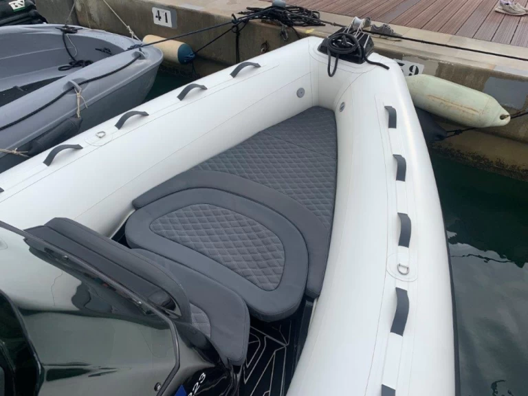 Huur RIB met of zonder schipper 3D Tender in Cogolin