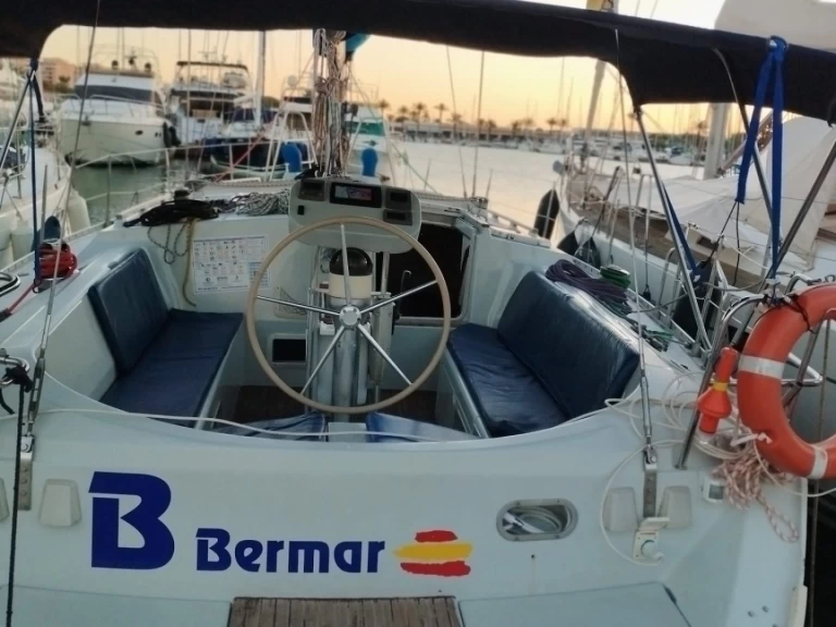 Bootverhuur Bénéteau Oceanis 43 in La Manga via SamBoat