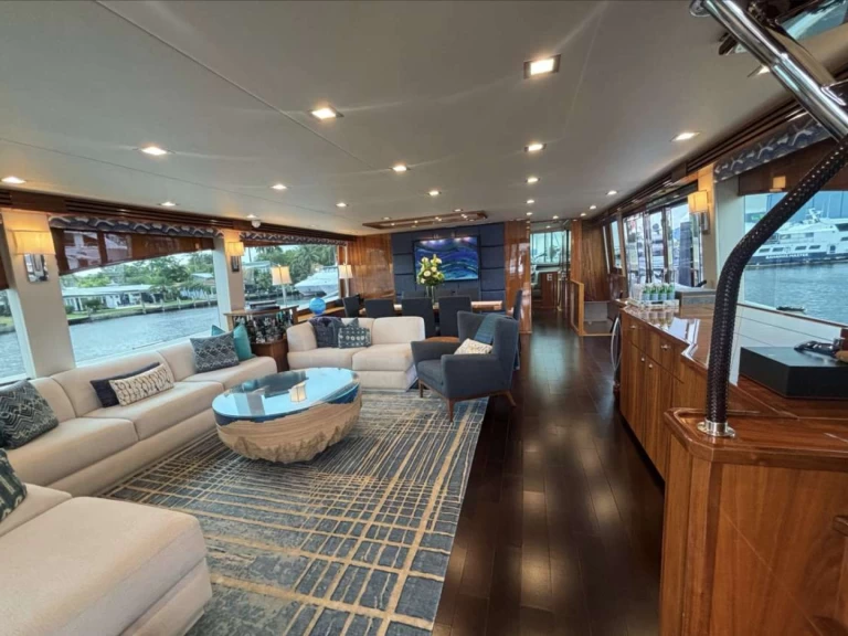 Viking Yachts INDIGO te huur van particulier of professional in Nassau