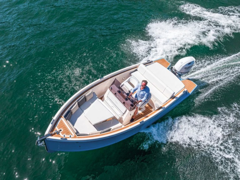 Huur een VERGA 1958 VERGA SESTANTE 6.8 in Giardini-Naxos