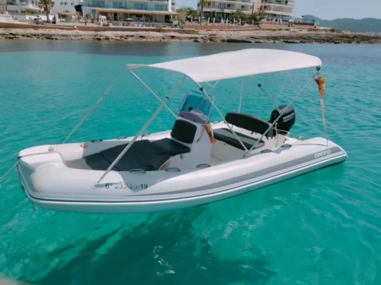 Bootverhuur Grand Boats Golden Line G340EF in Sant Antoni de Portmany via SamBoat