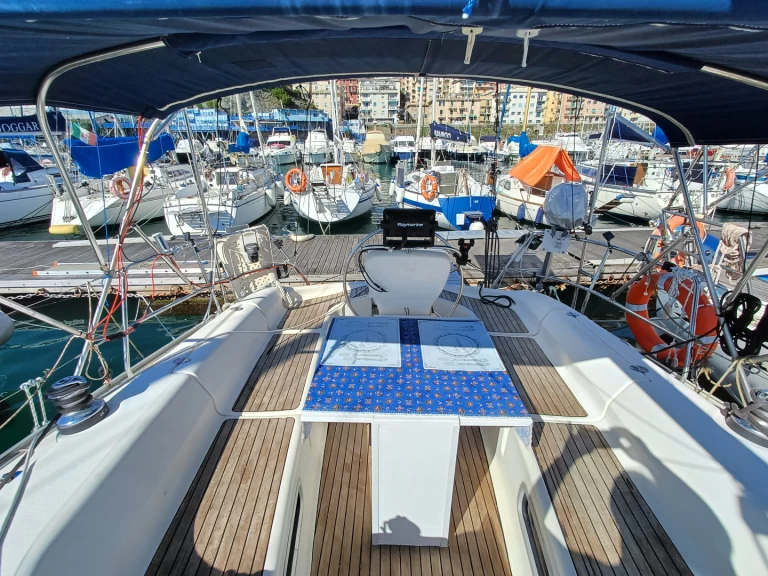 Huur een Bavaria Bavaria 37 in Genova