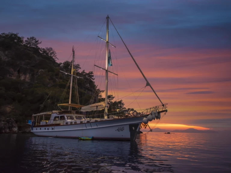 Verhuur Zeilboot Custom Made met vaarbewijs