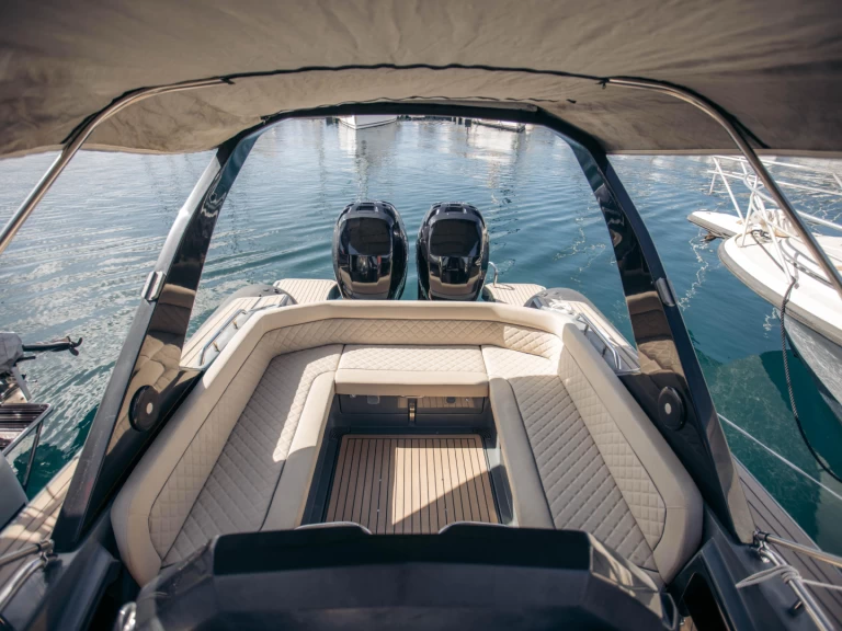 Bootverhuur Salpa SALPA 33 SOLEIL in Porticcio via SamBoat