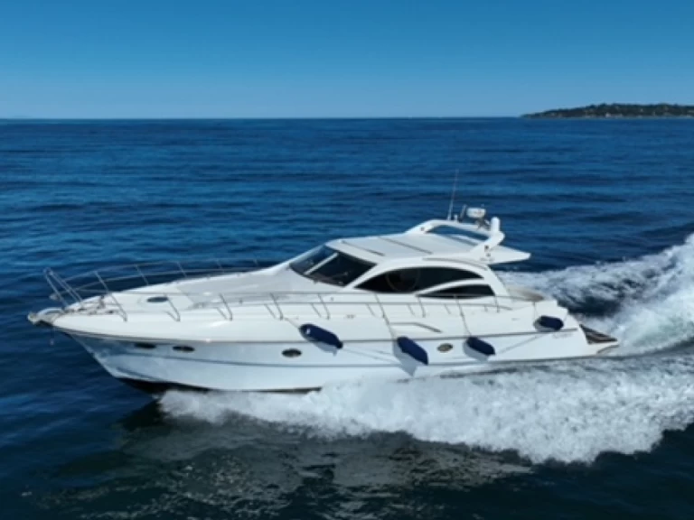 Huur Motorboot met of zonder schipper Innovazione e Progetti in Saint-Tropez
