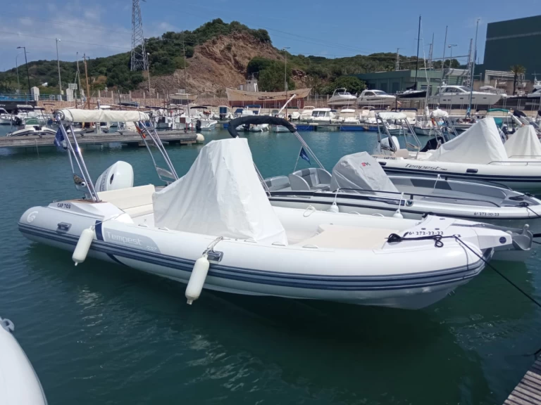 RIB te huur in Mahón voor de beste prijs