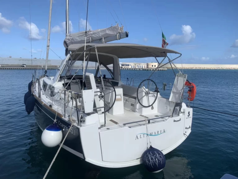 Bénéteau Oceanis 35.1 te huur van particulier of professional in Palermo