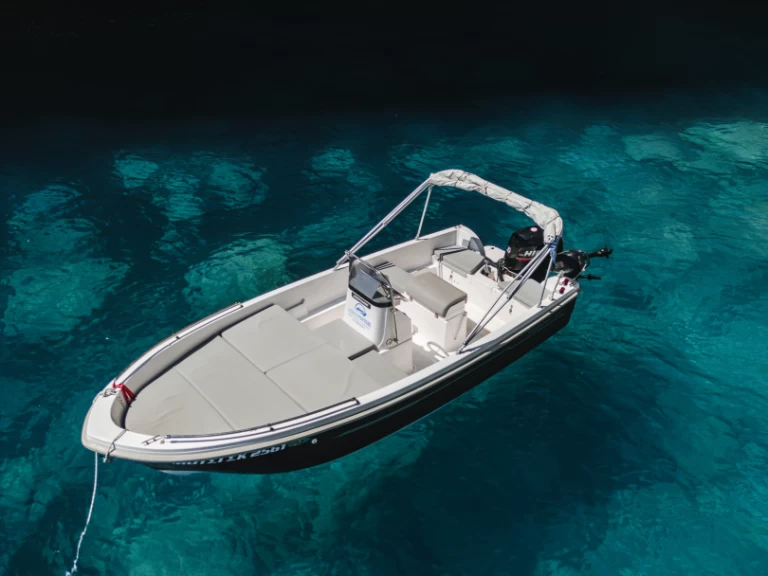 Verhuur Motorboot Nikitas met vaarbewijs