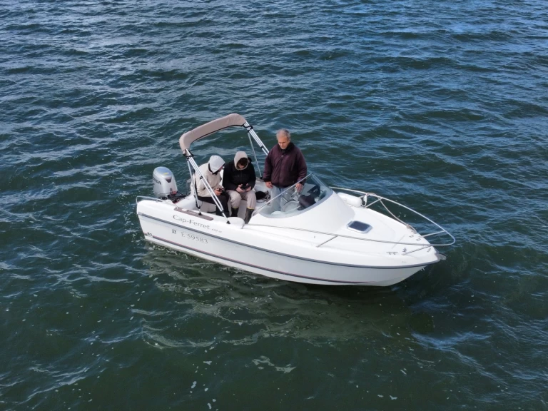 Bootverhuur B2 Marine Cap Ferret 452 Cabin Cruiser in Arzon via SamBoat