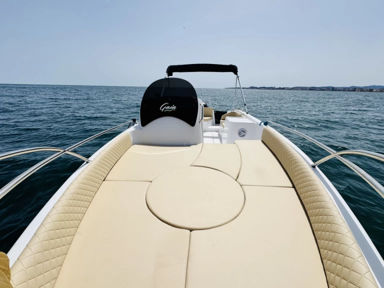 Huur Motorboot met of zonder schipper Gaia in Benalmádena