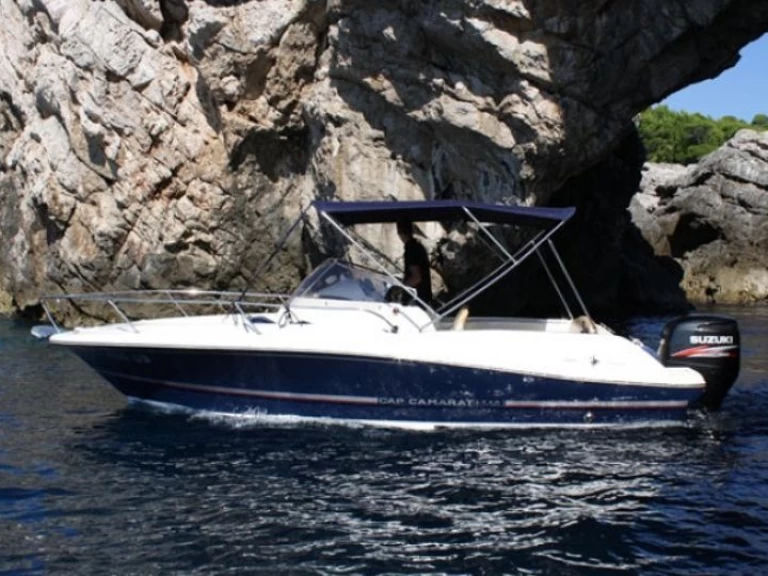Bootverhuur Empuriabrava goedkoop Cap Camarat 7.15 WA