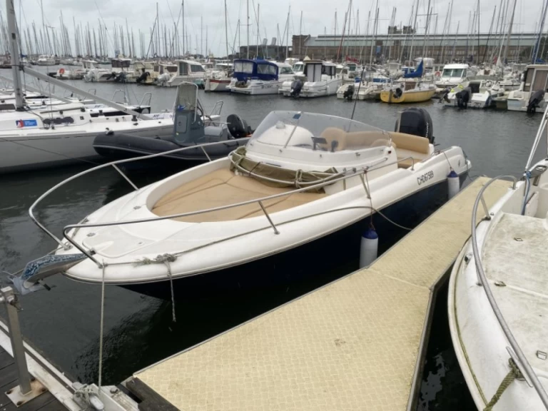 Verhuur Motorboot in Empuriabrava - Jeanneau Cap Camarat 7.15 WA