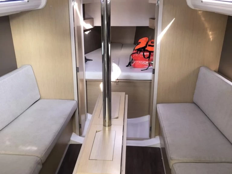 Jachthuur in Izola - Bénéteau Oceanis 30.1 via SamBoat