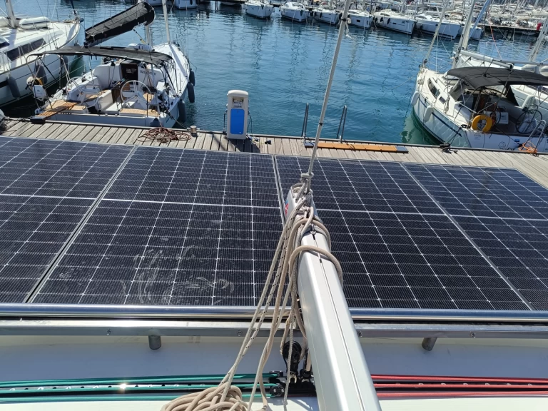 Verhuur Catamaran Lagoon met vaarbewijs