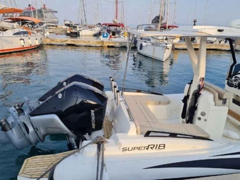 Huur een SuperRib Open 30 in Podstrana
