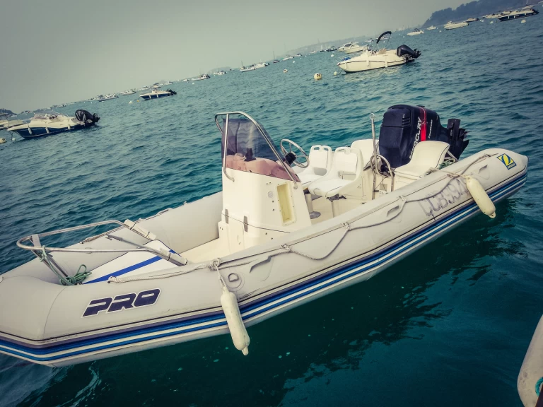 Huur RIB met of zonder schipper Zodiac in Dinard