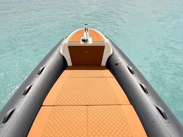 Huur een Bsc BSC 70 Limited in Saint-Laurent-du-Var