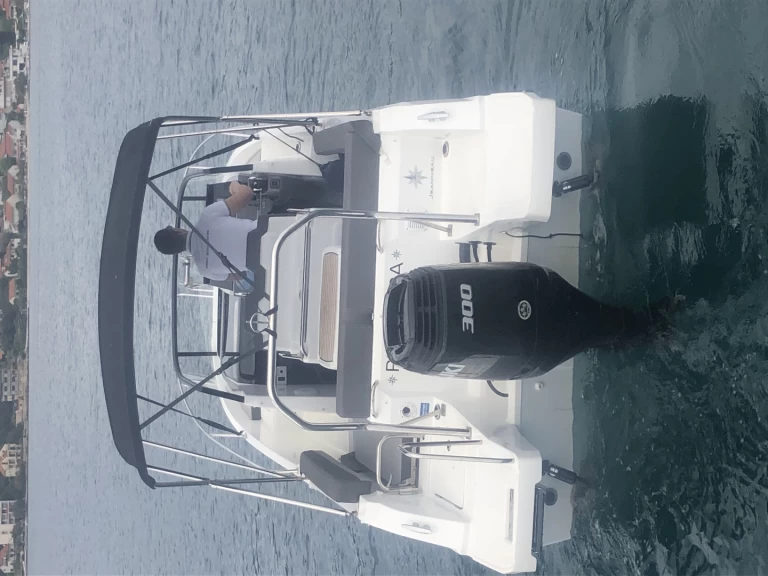 Huur Motorboot met of zonder schipper Jeanneau in Trogir