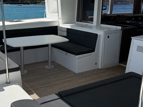 Huur een Lagoon Lagoon 450 F in Hyères