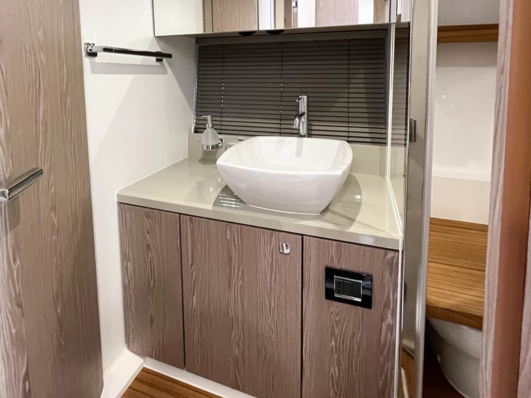 Verhuur Motorboot in Seget Donji - Sessa Marine Sessa C38