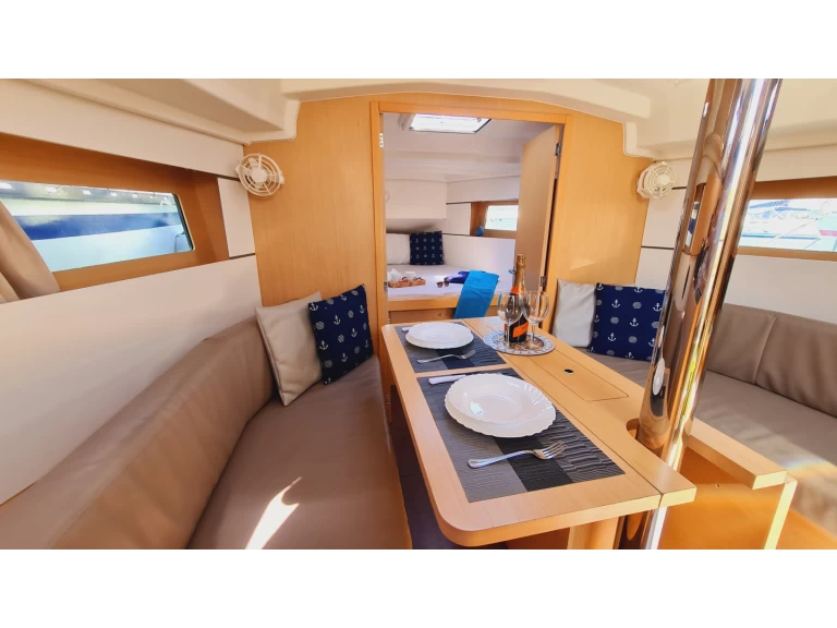 Huur Zeilboot met of zonder schipper Bénéteau in Palermo