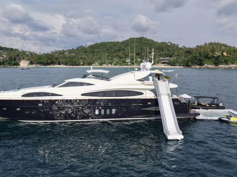 Astondoa Astondoa 102 te huur van particulier of professional in Phuket