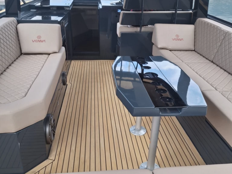 Bootverhuur Colnago Colnago 40 in Split via SamBoat