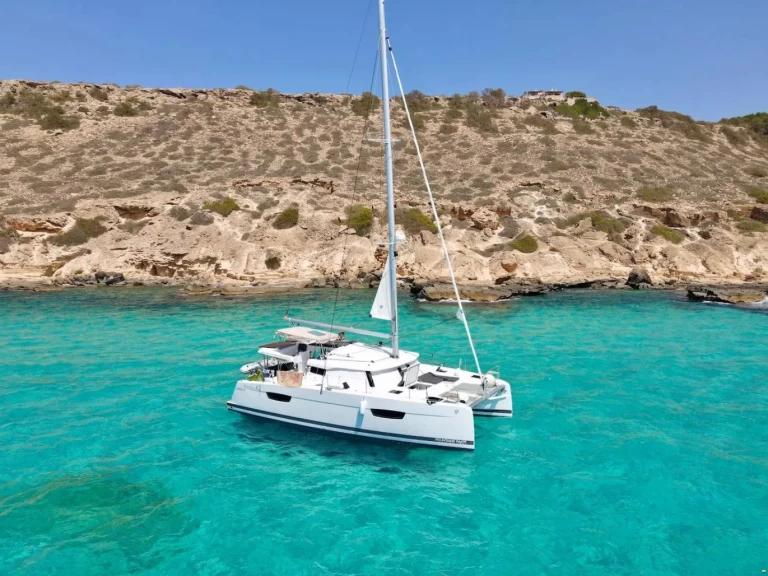 Jachthuur in Toulon - Fountaine Pajot Astrea 42 via SamBoat
