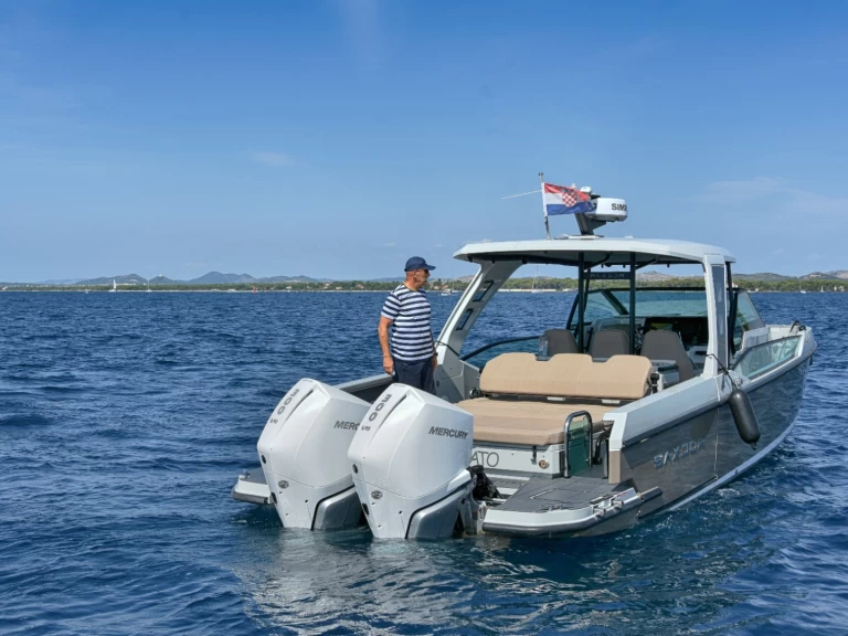Motorboot te huur in Šibenik voor de beste prijs