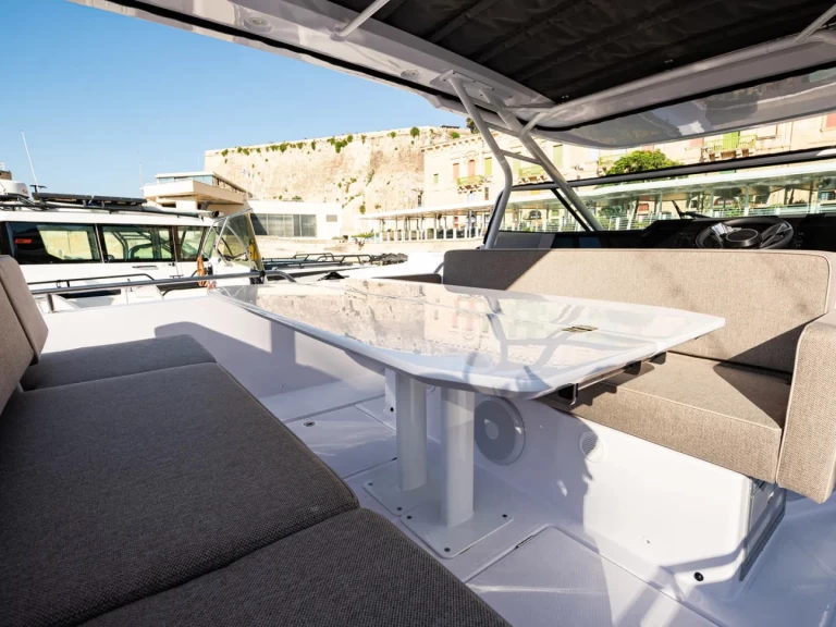 Verhuur Motorboot in Il-Furjana - Axopar Axopar 37 Sun-Top