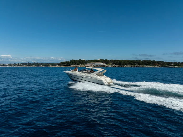 Verhuur Motorboot Cranchi met vaarbewijs
