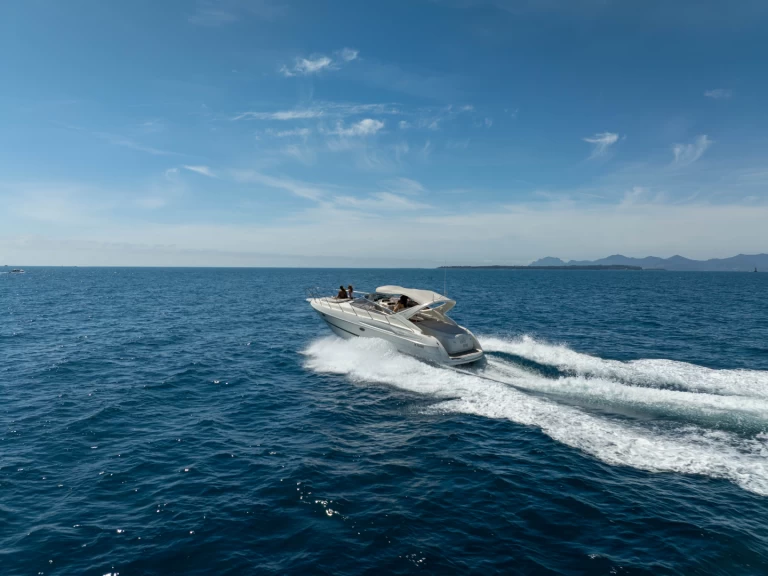 Huur een Cranchi Endurance 39 in Golfe-Juan